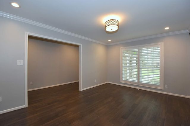 10802 Meadow Lake Lane, Houston, TX 77042