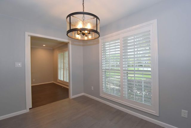 10802 Meadow Lake Lane, Houston, TX 77042