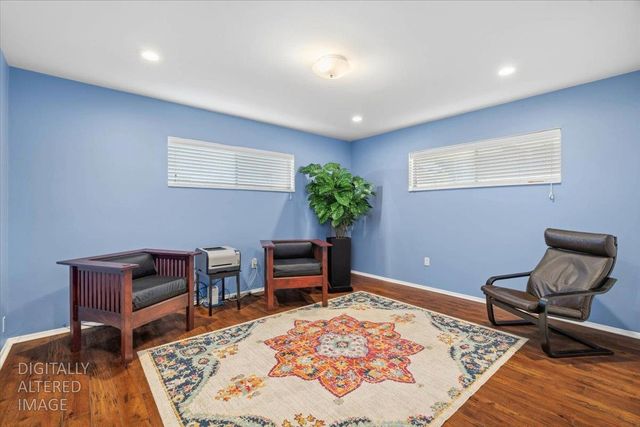 7261 Dry Creek Rd, Rio Linda, CA 95673