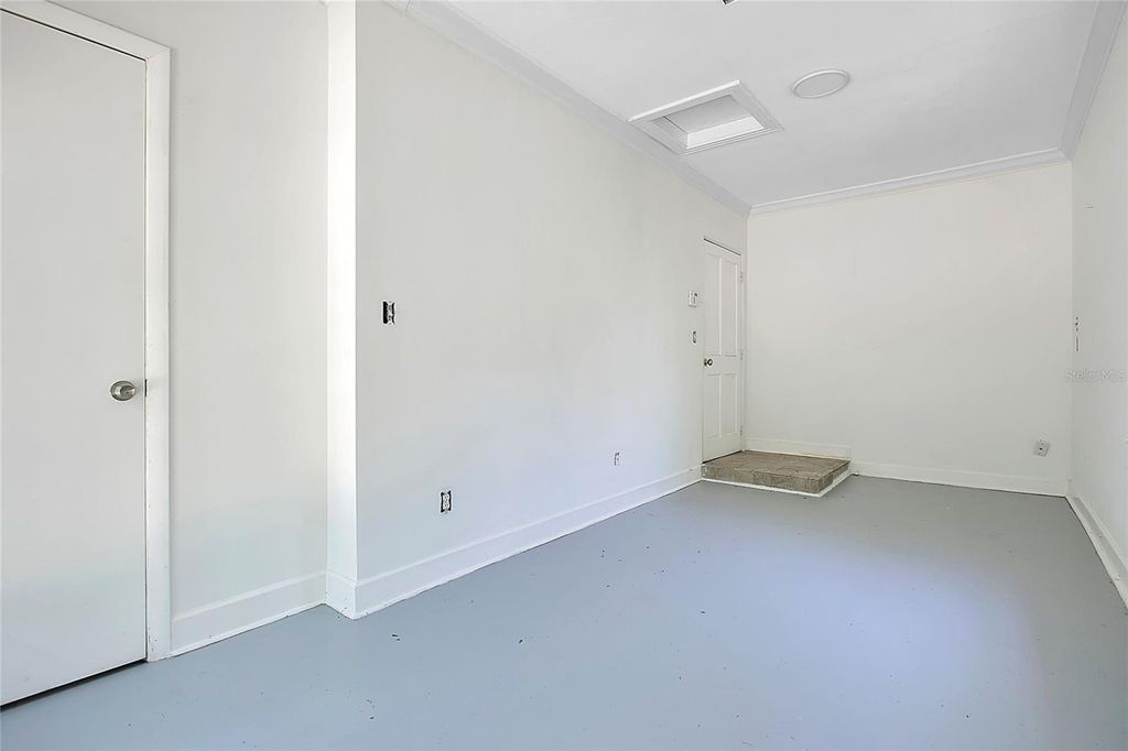 Image 23 of property listing at 1610 E JEFFERSON STREET, Orlando, FL 32803
