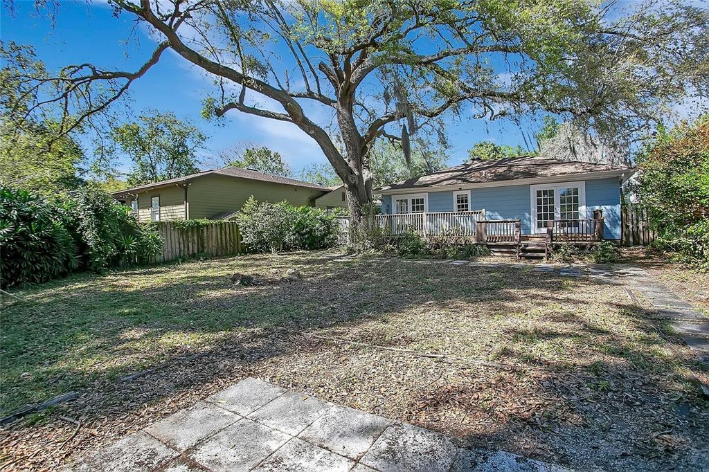 Image 25 of property listing at 1610 E JEFFERSON STREET, Orlando, FL 32803