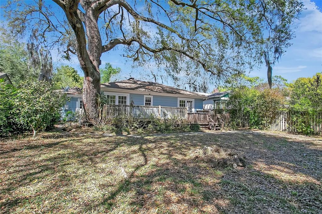 Image 27 of property listing at 1610 E JEFFERSON STREET, Orlando, FL 32803