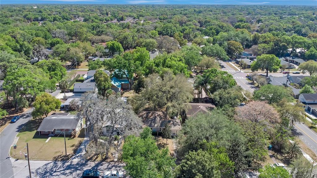 Image 30 of property listing at 1610 E JEFFERSON STREET, Orlando, FL 32803