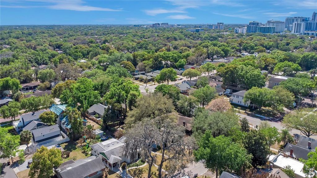 Image 31 of property listing at 1610 E JEFFERSON STREET, Orlando, FL 32803