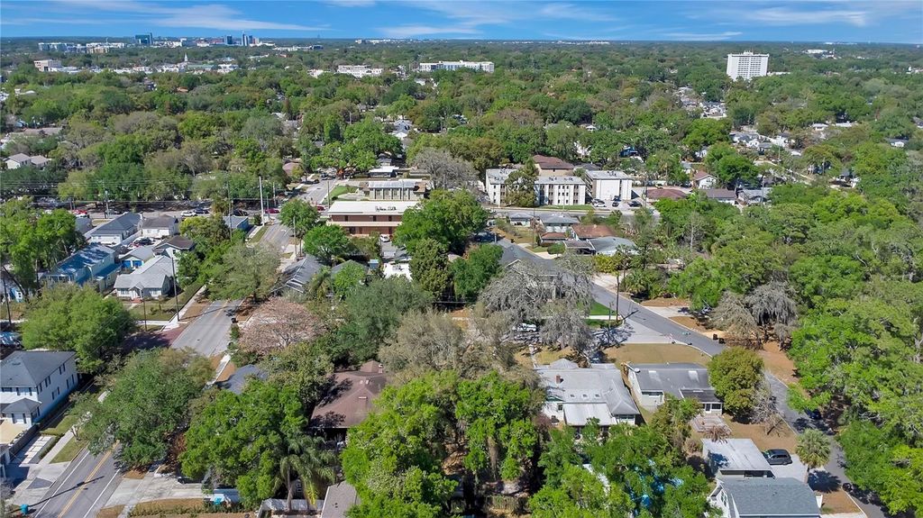 Image 34 of property listing at 1610 E JEFFERSON STREET, Orlando, FL 32803