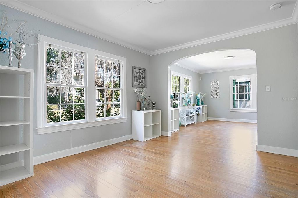 Image 9 of property listing at 1610 E JEFFERSON STREET, Orlando, FL 32803