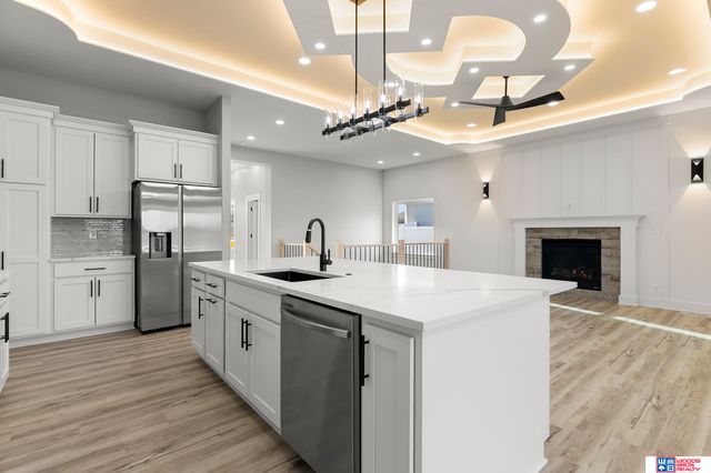 9430 Wilderness Sky Drive, Lincoln, NE 68516