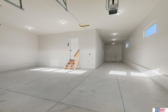 9430 Wilderness Sky Drive, Lincoln, NE 68516