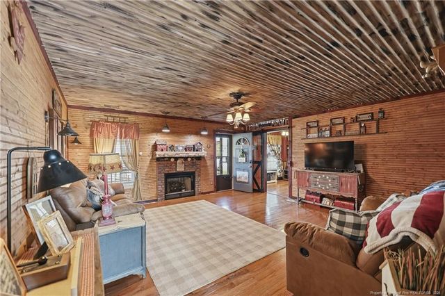 949 Adcox Road, Raeford, NC 28376