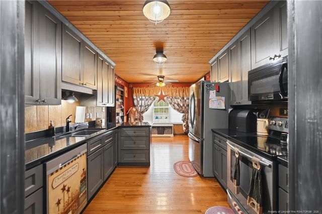 949 Adcox Road, Raeford, NC 28376