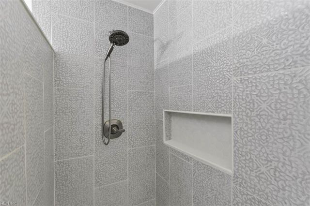 173 Swanson RD, Norfolk, VA 23503