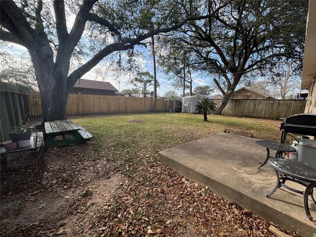 3130 Balzar Drive, Dickinson, TX 77539