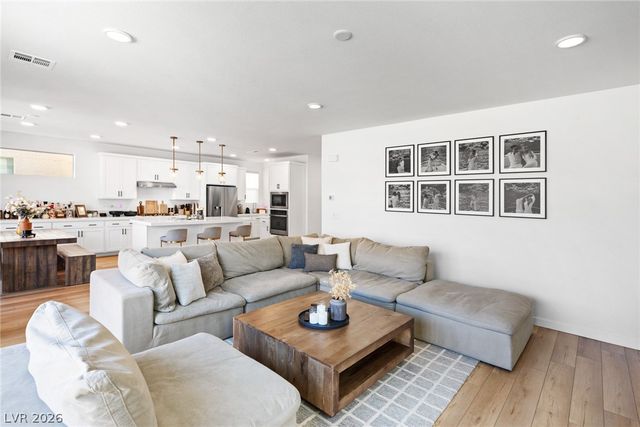 6381 Redstone Hills Drive, Las Vegas, NV 89148