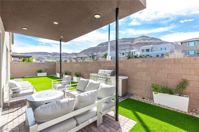 6381 Redstone Hills Drive, Las Vegas, NV 89148