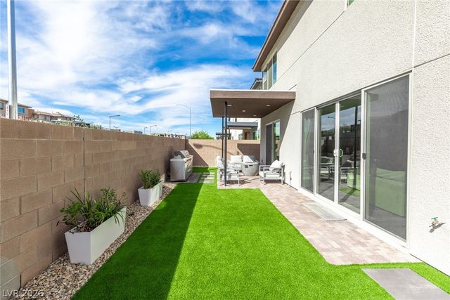 6381 Redstone Hills Drive, Las Vegas, NV 89148