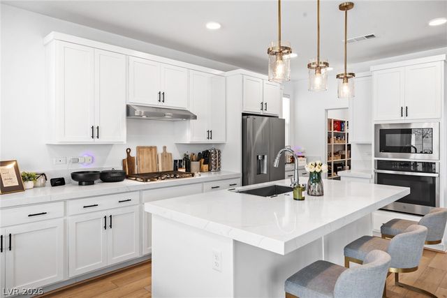 6381 Redstone Hills Drive, Las Vegas, NV 89148