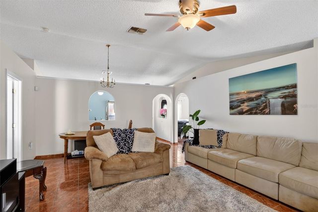 6820 POMEROY CIRCLE, Orlando, FL 32810