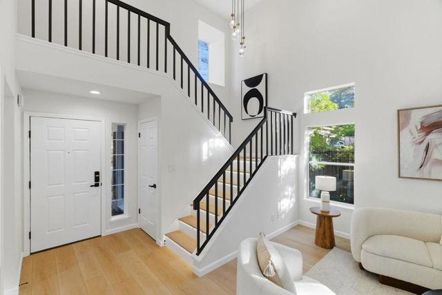 928 Knightsbridge Lane, Redwood City, CA 94061