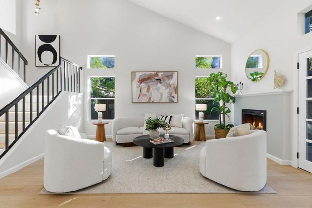 928 Knightsbridge Lane, Redwood City, CA 94061