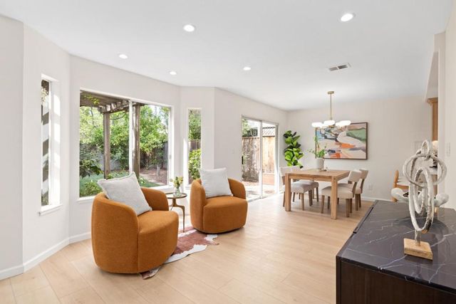 928 Knightsbridge Lane, Redwood City, CA 94061