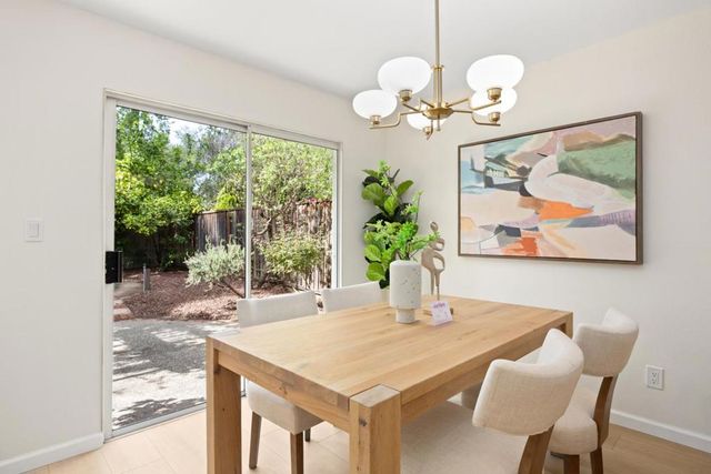 928 Knightsbridge Lane, Redwood City, CA 94061