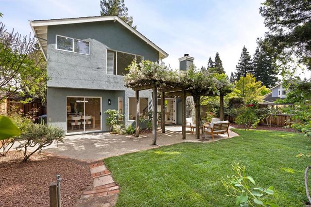 928 Knightsbridge Lane, Redwood City, CA 94061