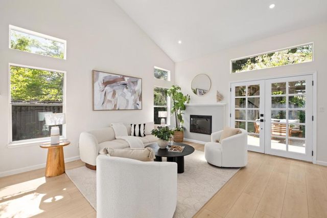 928 Knightsbridge Lane, Redwood City, CA 94061