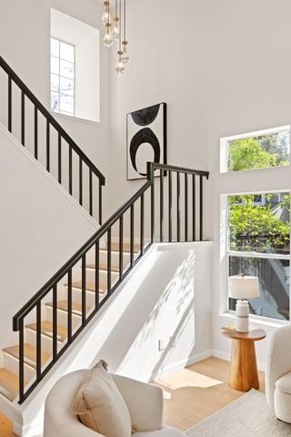 928 Knightsbridge Lane, Redwood City, CA 94061