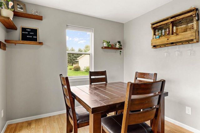 120 Terrace Court, Mount Horeb, WI 53572