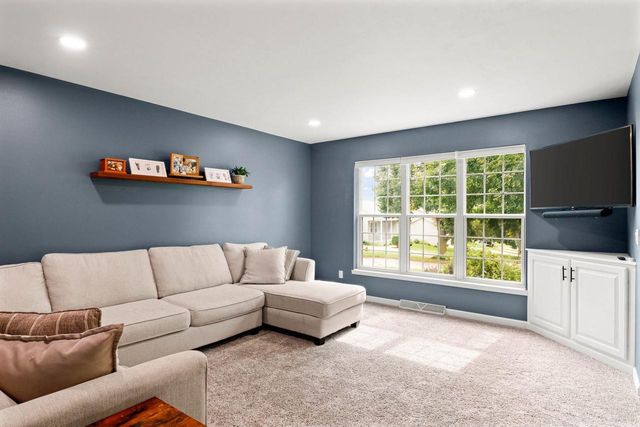 120 Terrace Court, Mount Horeb, WI 53572