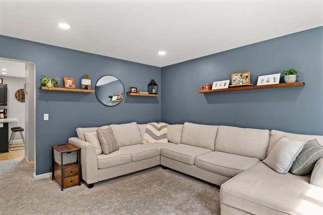 120 Terrace Court, Mount Horeb, WI 53572