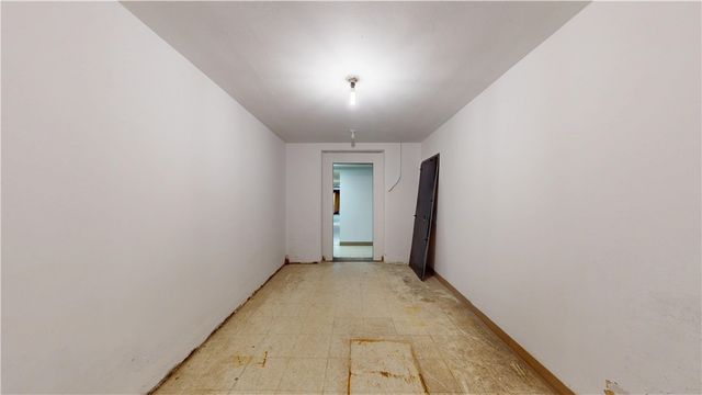 152 Grant Avenue, Vandergrift, PA 15690