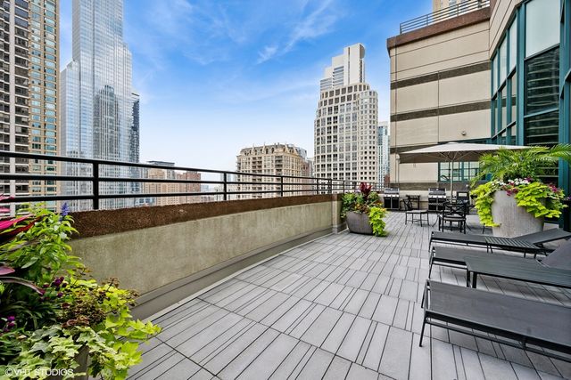 100 E Huron Street 3705, Chicago, IL 60611