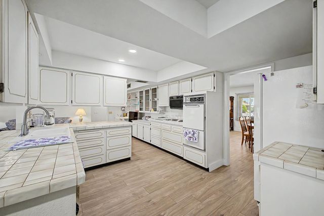 13222 W Kodiak Drive, Sun City West, AZ 85375