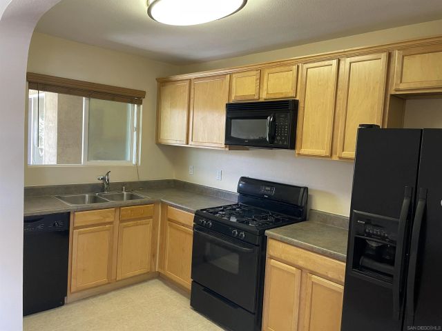 312 J Ave 67, National City, CA 91950