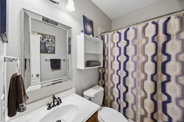 8739 Sunrise Canter Drive, Tomball, TX 77375