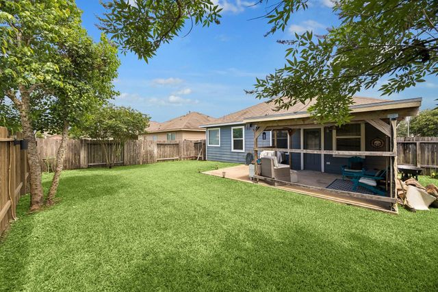 8739 Sunrise Canter Drive, Tomball, TX 77375