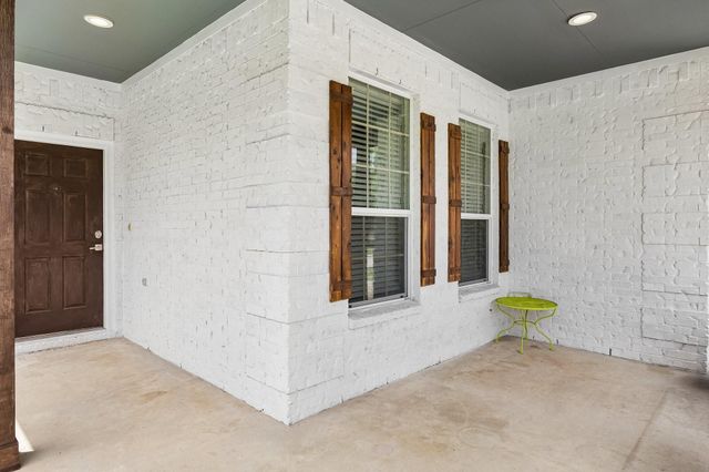 8739 Sunrise Canter Drive, Tomball, TX 77375