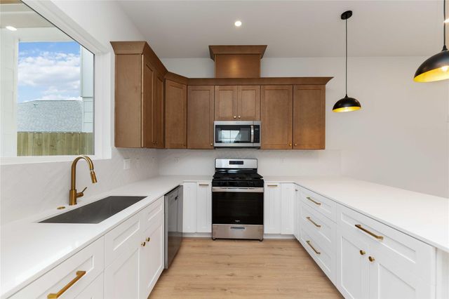 7817 Sandy Street A-B, Houston, TX 77028