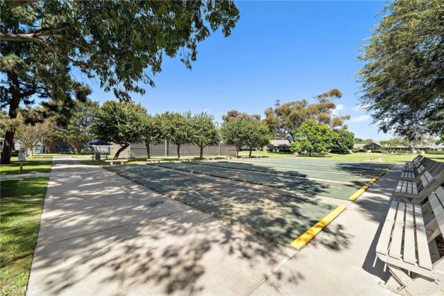 8932 Biscayne Court 1320E, Huntington Beach, CA 92646