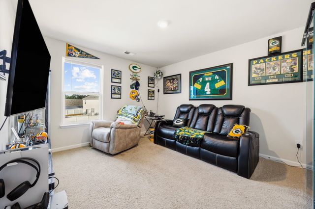 1800 Castlebay Dr., Conway, SC 29526