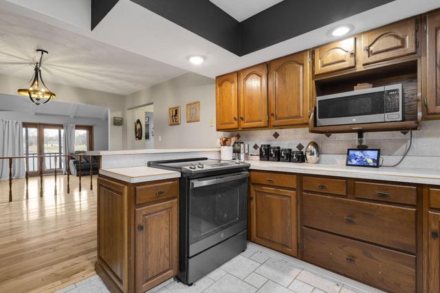 69270 Arrowhead Circle, White Pigeon, MI 49099