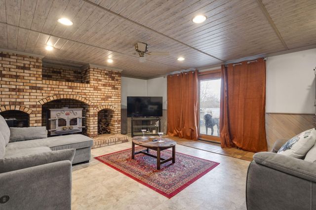 69270 Arrowhead Circle, White Pigeon, MI 49099