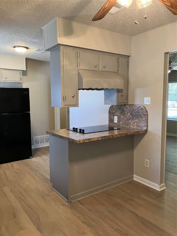 209 Robert Street, Aledo, TX 76008