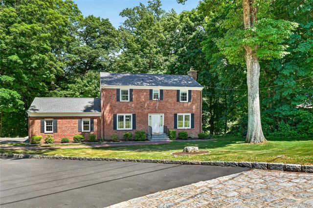1 Woodland Drive, Pleasantville, NY 10570