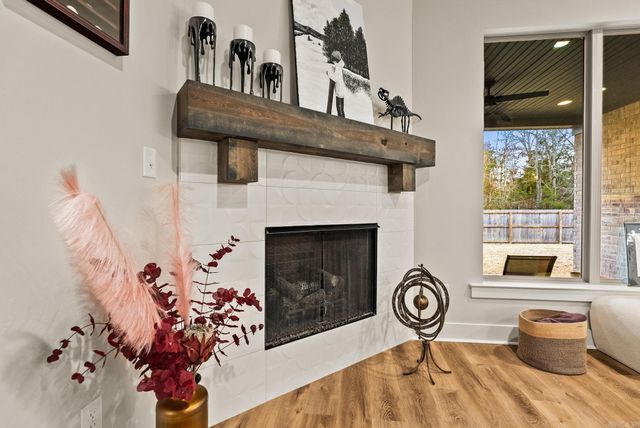 15015 Matterhorn Loop, Maumelle, AR 72113