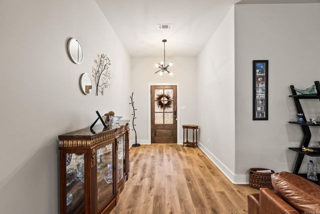 15015 Matterhorn Loop, Maumelle, AR 72113