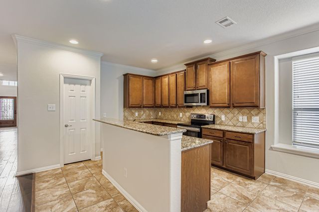 166 Hawkhurst Circle, Magnolia, TX 77354