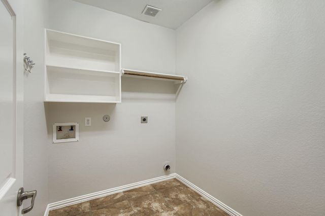 166 Hawkhurst Circle, Magnolia, TX 77354