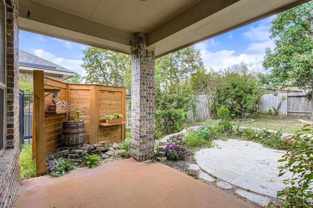 166 Hawkhurst Circle, Magnolia, TX 77354